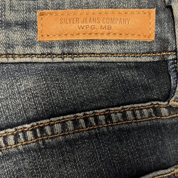NWOT Silver Jeans Company Isbister Jeans - Picture 3 of 11